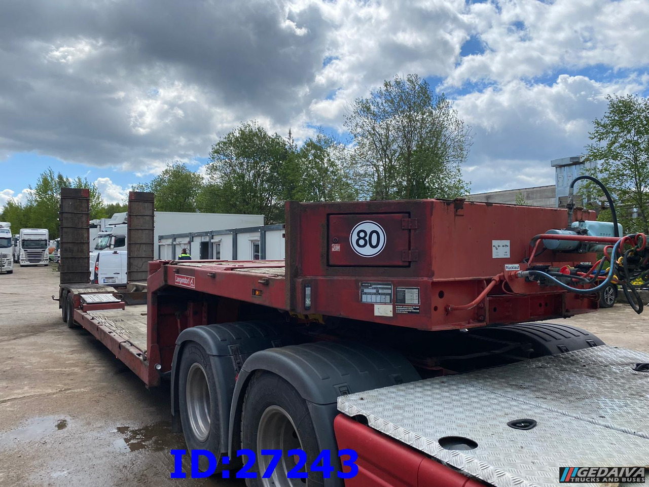 LANGENDORF Satbue 20/28 - Low bed - Low loader semi-trailer: picture 2 LANGENDORF Satbue 20/28 - Low bed - Low loader semi-trailer: picture 2