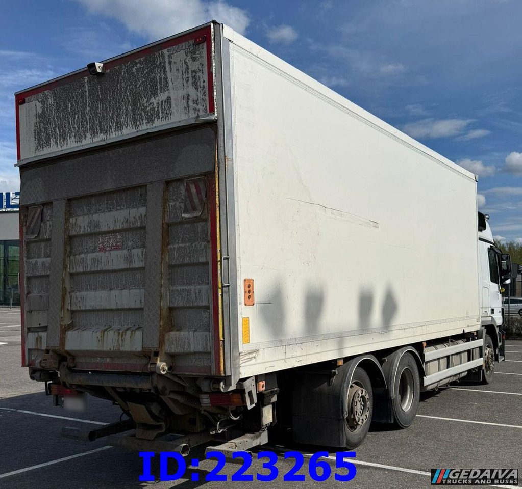 MERCEDES-BENZ Actros 2541 6x2 Retarder Euro5 - Isothermal truck: picture 5 MERCEDES-BENZ Actros 2541 6x2 Retarder Euro5 - Isothermal truck: picture 5