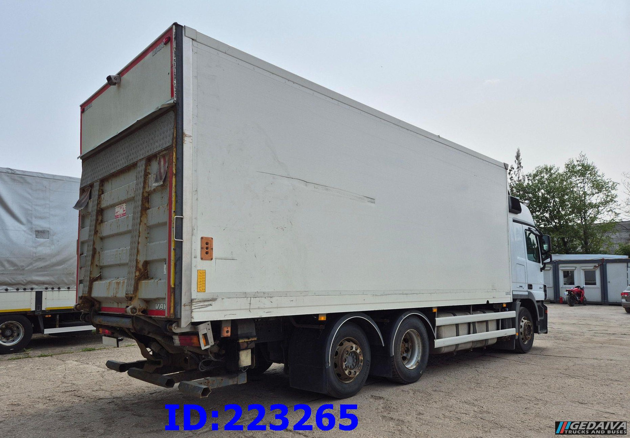 MERCEDES-BENZ Actros 2541 6x2 Retarder Open side box - Isothermal truck: picture 5 MERCEDES-BENZ Actros 2541 6x2 Retarder Open side box - Isothermal truck: picture 5