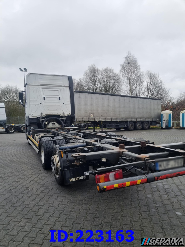 MERCEDES-BENZ Actros 2542 BDF 6x2 Euro6 - Cab chassis truck: picture 4 MERCEDES-BENZ Actros 2542 BDF 6x2 Euro6 - Cab chassis truck: picture 4
