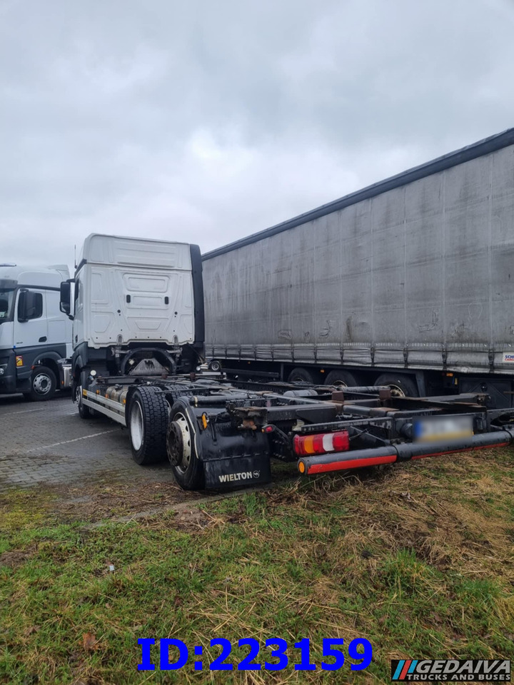 MERCEDES-BENZ Actros 2542 BDF 6x2 Euro6 - Cab chassis truck: picture 4 MERCEDES-BENZ Actros 2542 BDF 6x2 Euro6 - Cab chassis truck: picture 4
