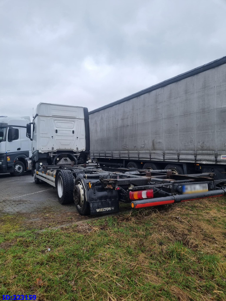 MERCEDES-BENZ Actros 2542 BDF 6x2 Euro6 - Cab chassis truck: picture 4 MERCEDES-BENZ Actros 2542 BDF 6x2 Euro6 - Cab chassis truck: picture 4