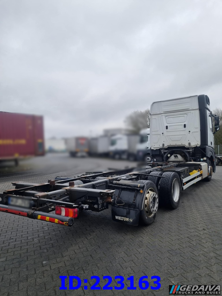 MERCEDES-BENZ Actros 2542 BDF 6x2 Euro6 - Cab chassis truck: picture 5 MERCEDES-BENZ Actros 2542 BDF 6x2 Euro6 - Cab chassis truck: picture 5