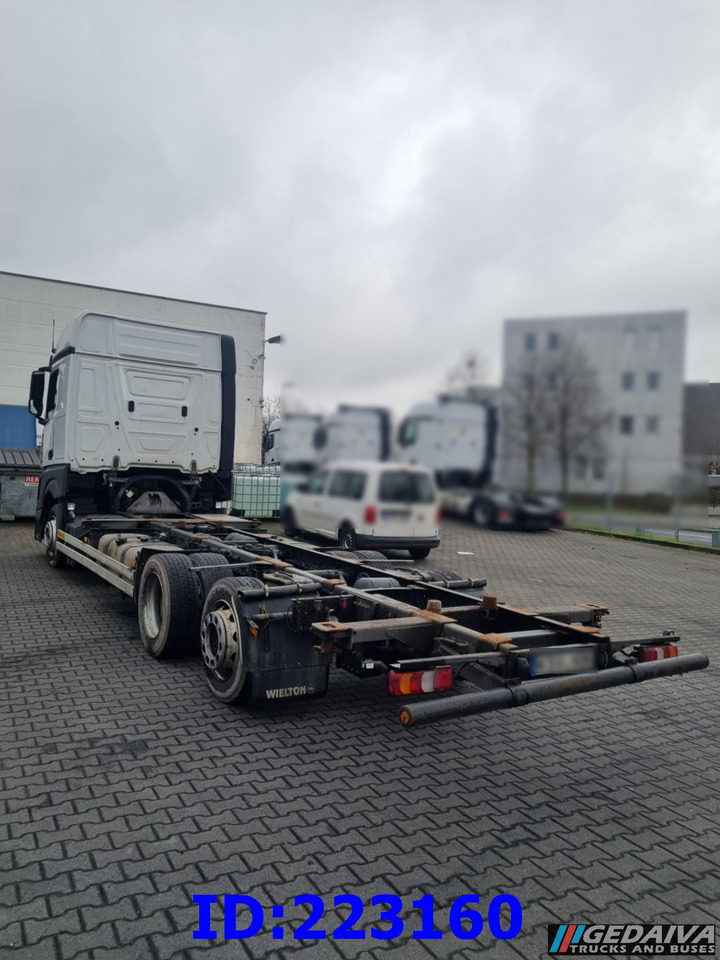 MERCEDES-BENZ Actros 2542 BDF Euro6 - Cab chassis truck: picture 5 MERCEDES-BENZ Actros 2542 BDF Euro6 - Cab chassis truck: picture 5