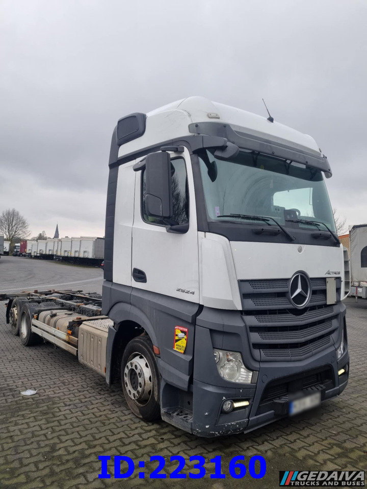 MERCEDES-BENZ Actros 2542 BDF Euro6 - Cab chassis truck: picture 2 MERCEDES-BENZ Actros 2542 BDF Euro6 - Cab chassis truck: picture 2