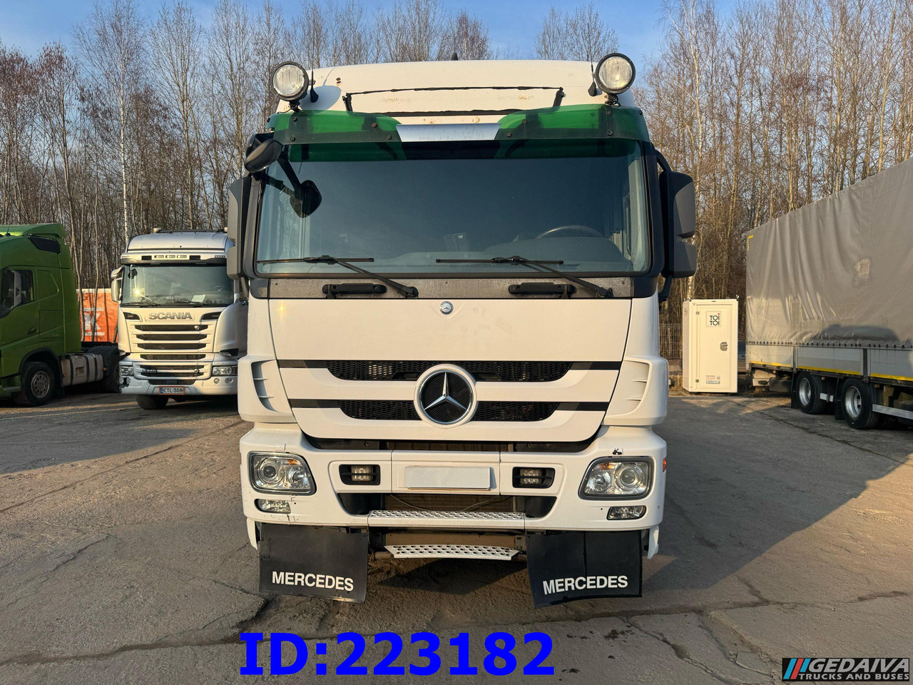 MERCEDES-BENZ Actros 2551 8x2 V8 Retarder - Hook lift truck: picture 2 MERCEDES-BENZ Actros 2551 8x2 V8 Retarder - Hook lift truck: picture 2
