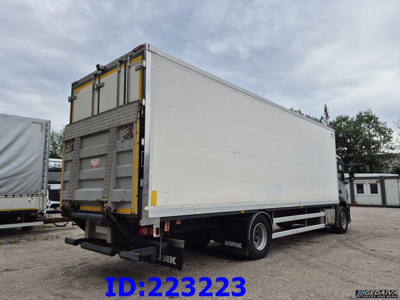 MERCEDES-BENZ Antos 1830 FRC Euro6 - Refrigerator truck: picture 5 MERCEDES-BENZ Antos 1830 FRC Euro6 - Refrigerator truck: picture 5