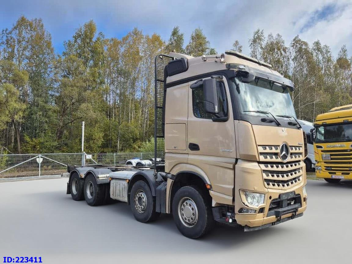 MERCEDES-BENZ Arocs 3763 8x4 Euro6 - Cab chassis truck: picture 1 MERCEDES-BENZ Arocs 3763 8x4 Euro6 - Cab chassis truck: picture 1