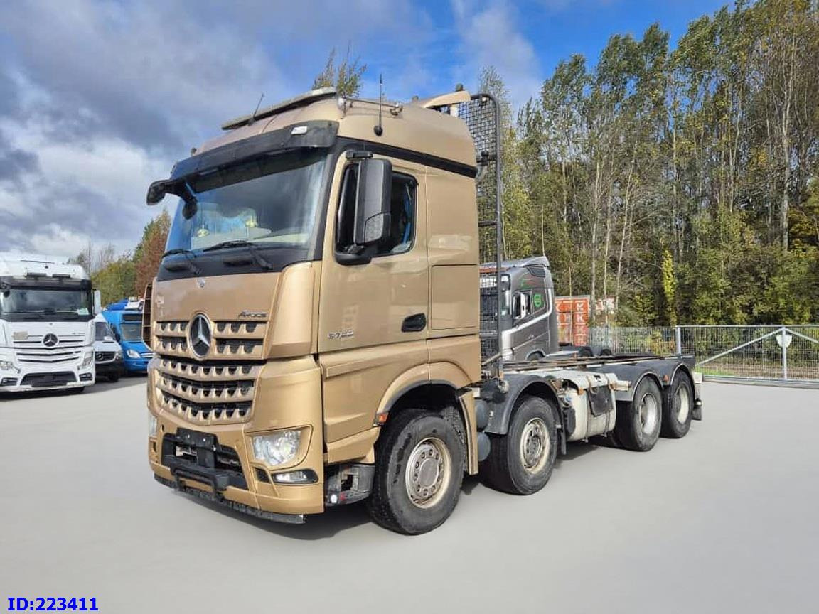 MERCEDES-BENZ Arocs 3763 8x4 Euro6 - Cab chassis truck: picture 2 MERCEDES-BENZ Arocs 3763 8x4 Euro6 - Cab chassis truck: picture 2