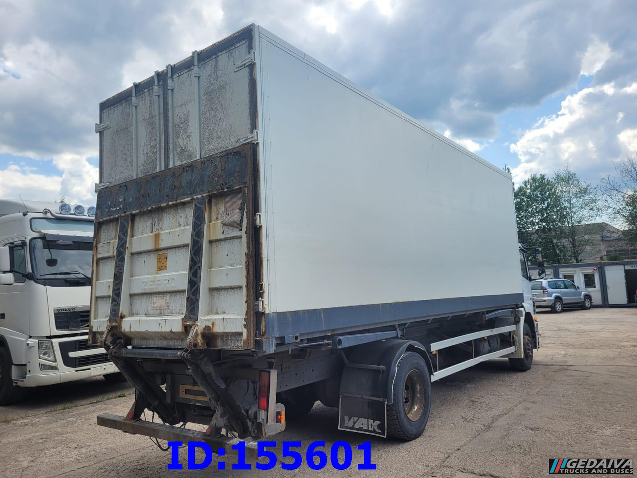 MERCEDES-BENZ Axor 1828 Manual - Isothermal truck: picture 5 MERCEDES-BENZ Axor 1828 Manual - Isothermal truck: picture 5