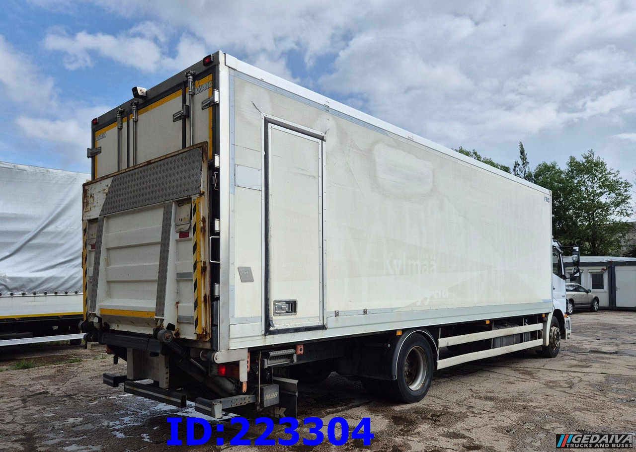 MERCEDES-BENZ Axor 1829 Euro5 - Refrigerator truck: picture 5 MERCEDES-BENZ Axor 1829 Euro5 - Refrigerator truck: picture 5