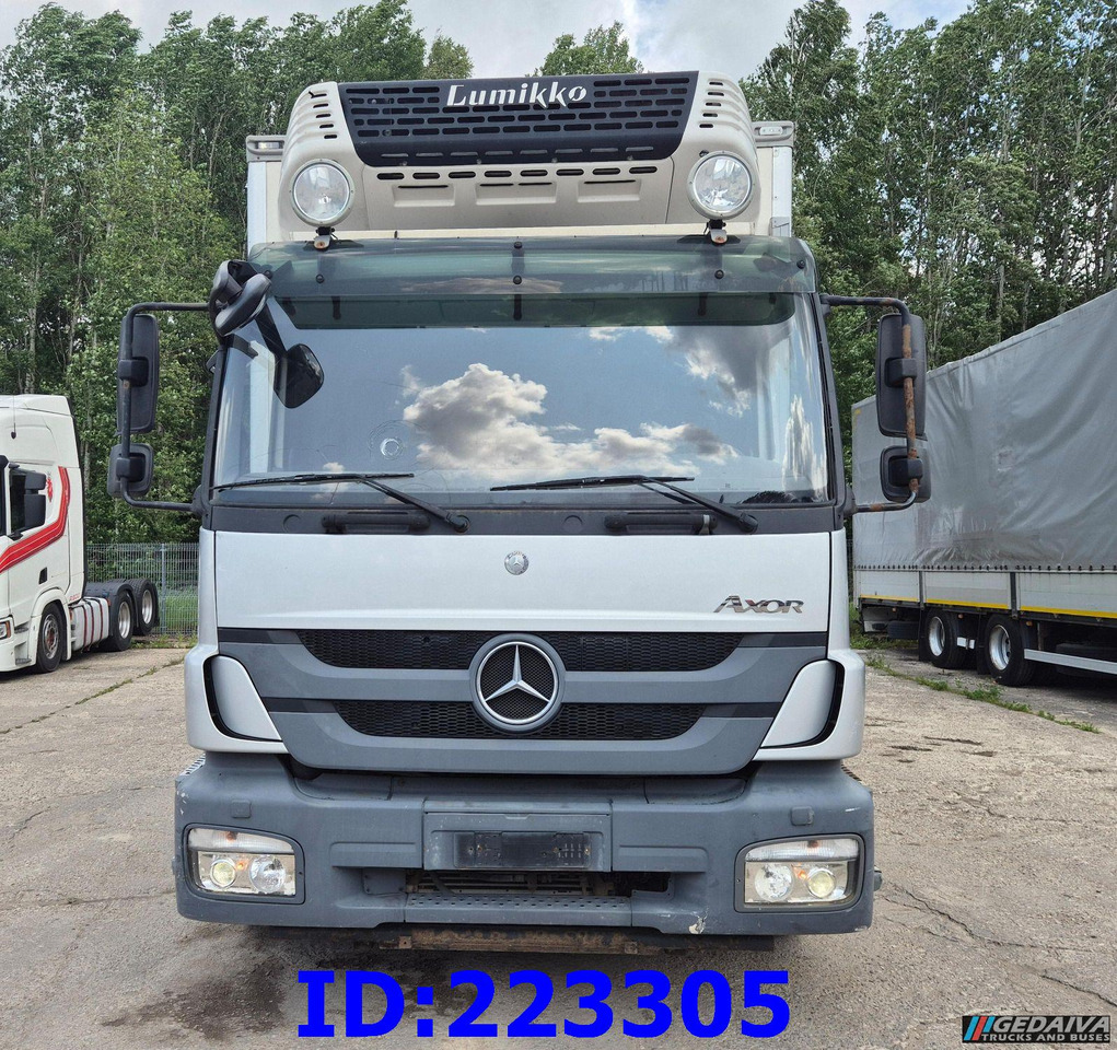 MERCEDES-BENZ Axor 1829 Euro5 Manual + Tail lift - Refrigerator truck: picture 2 MERCEDES-BENZ Axor 1829 Euro5 Manual + Tail lift - Refrigerator truck: picture 2