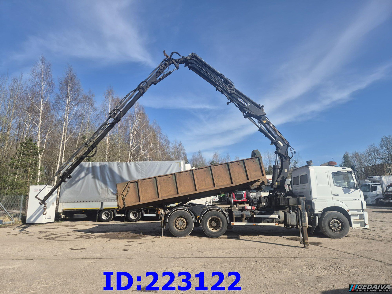 MERCEDES-BENZ Axor 2533 6x2 + Atlas 332.3E Crane - Tipper: picture 5 MERCEDES-BENZ Axor 2533 6x2 + Atlas 332.3E Crane - Tipper: picture 5