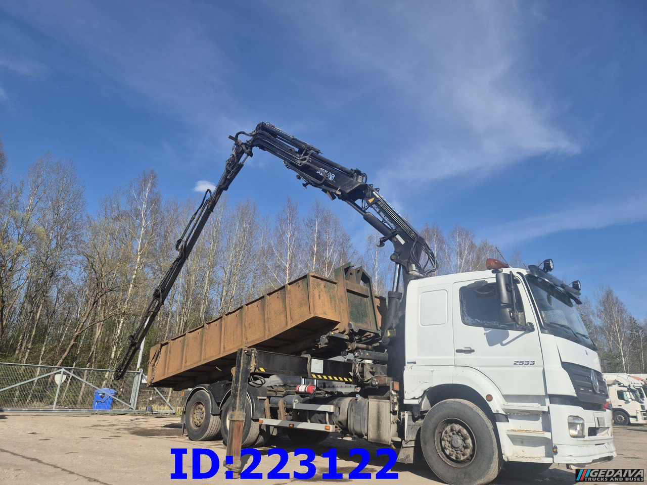 MERCEDES-BENZ Axor 2533 6x2 + Atlas 332.3E Crane - Tipper: picture 4 MERCEDES-BENZ Axor 2533 6x2 + Atlas 332.3E Crane - Tipper: picture 4