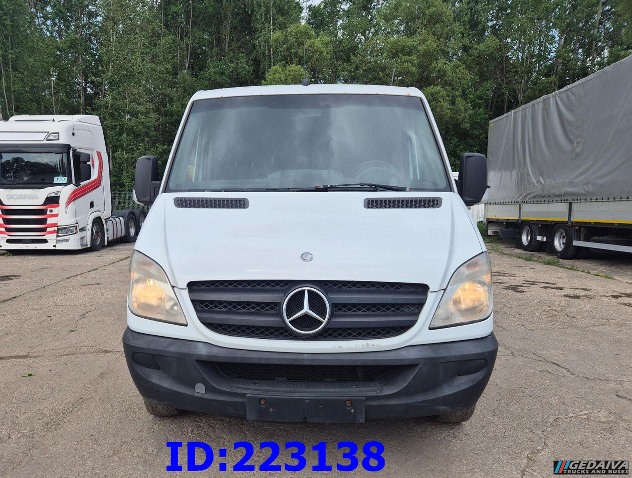 MERCEDES-BENZ Sprinter 213 - Euro5 - Coach: picture 2 MERCEDES-BENZ Sprinter 213 - Euro5 - Coach: picture 2