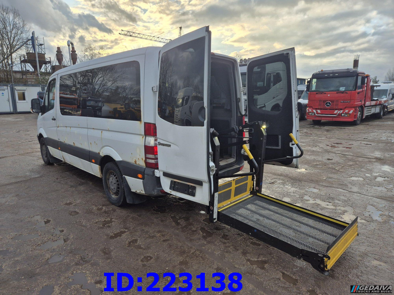 MERCEDES-BENZ Sprinter 213 - Euro5 - Coach: picture 5 MERCEDES-BENZ Sprinter 213 - Euro5 - Coach: picture 5