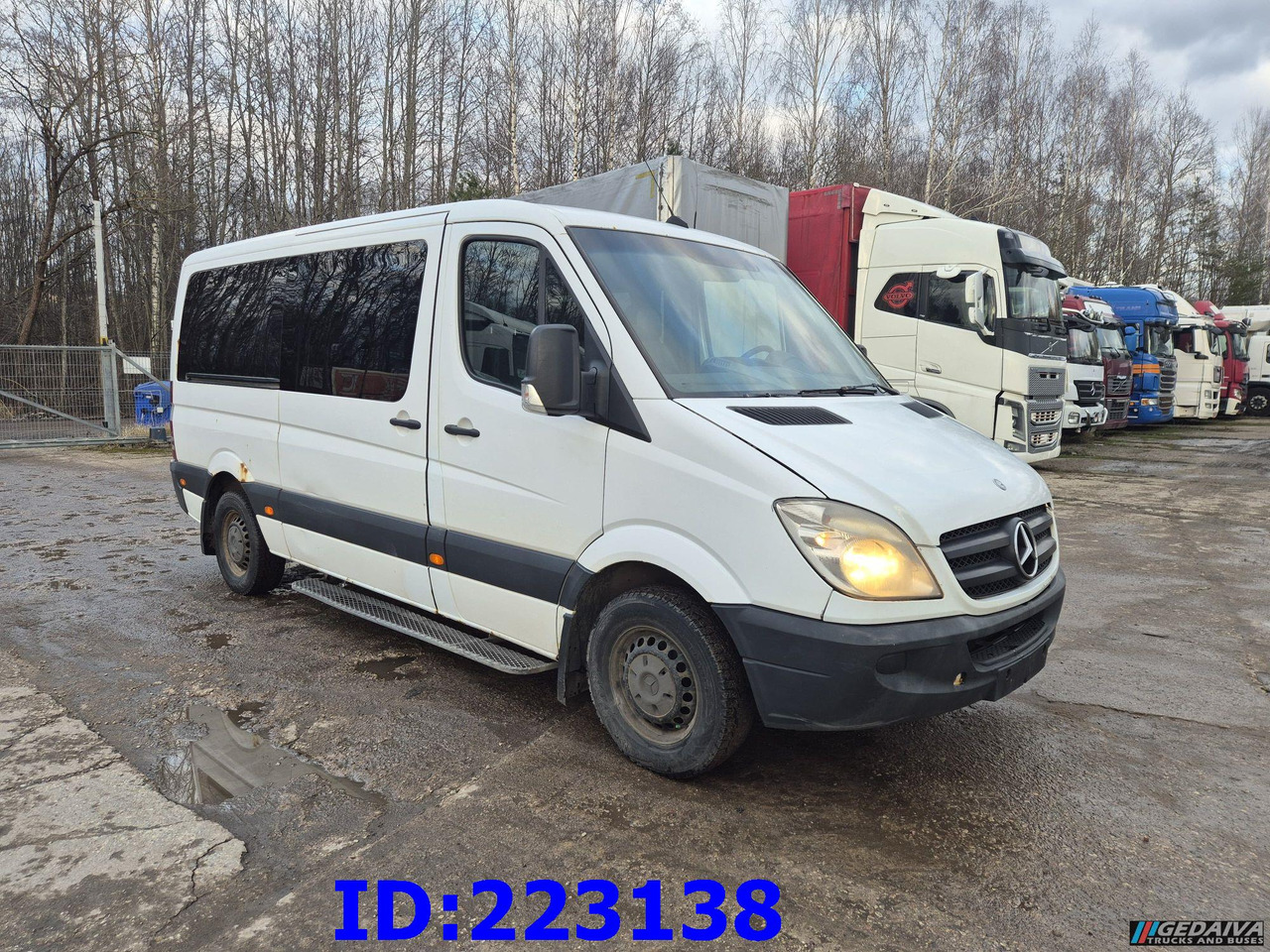 MERCEDES-BENZ Sprinter 213 - Euro5 - Coach: picture 1 MERCEDES-BENZ Sprinter 213 - Euro5 - Coach: picture 1