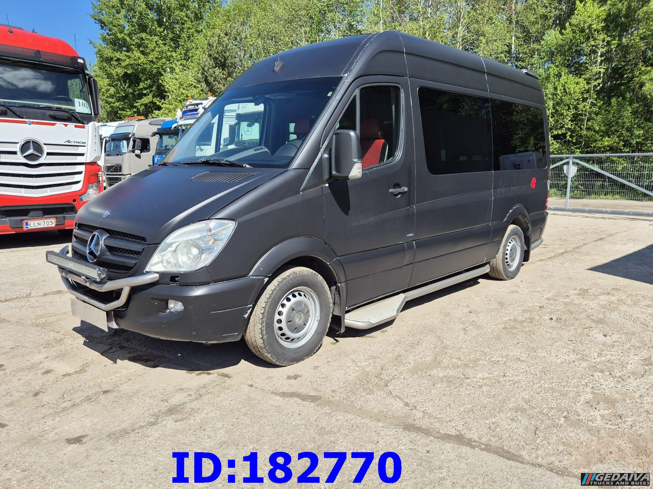 MERCEDES-BENZ Sprinter 319 VIP Euro5 - Coach: picture 4 MERCEDES-BENZ Sprinter 319 VIP Euro5 - Coach: picture 4