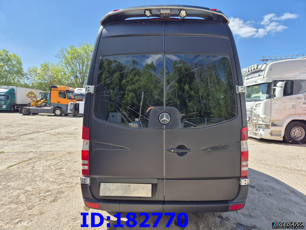 MERCEDES-BENZ Sprinter 319 VIP Euro5 - Coach: picture 5 MERCEDES-BENZ Sprinter 319 VIP Euro5 - Coach: picture 5