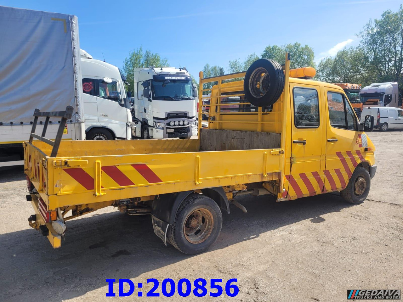 MERCEDES-BENZ Sprinter 408D - 5 Seater - Dropside/ Flatbed truck: picture 5 MERCEDES-BENZ Sprinter 408D - 5 Seater - Dropside/ Flatbed truck: picture 5