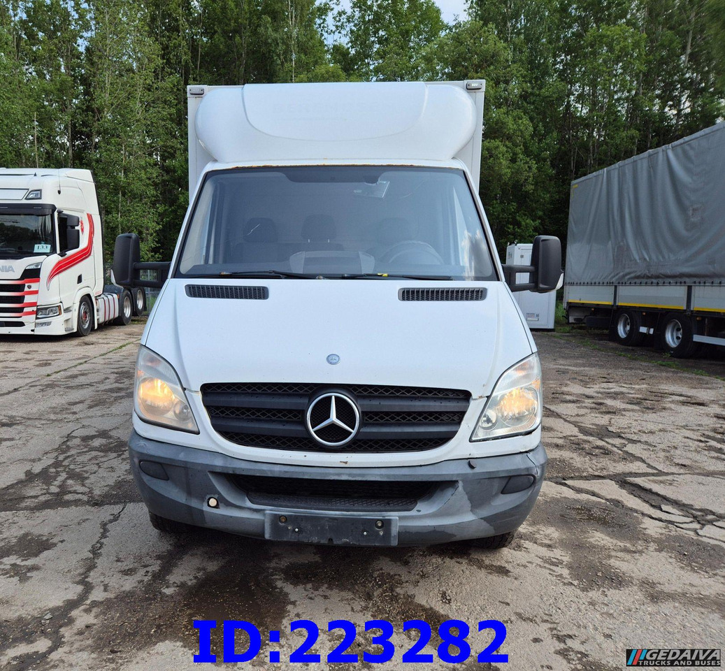 MERCEDES-BENZ Sprinter 516 SUPER - Box truck: picture 2 MERCEDES-BENZ Sprinter 516 SUPER - Box truck: picture 2