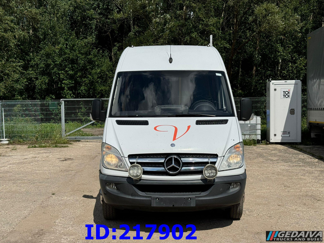 MERCEDES-BENZ Sprinter 516 - VIP - 23 Seater - Coach: picture 2 MERCEDES-BENZ Sprinter 516 - VIP - 23 Seater - Coach: picture 2