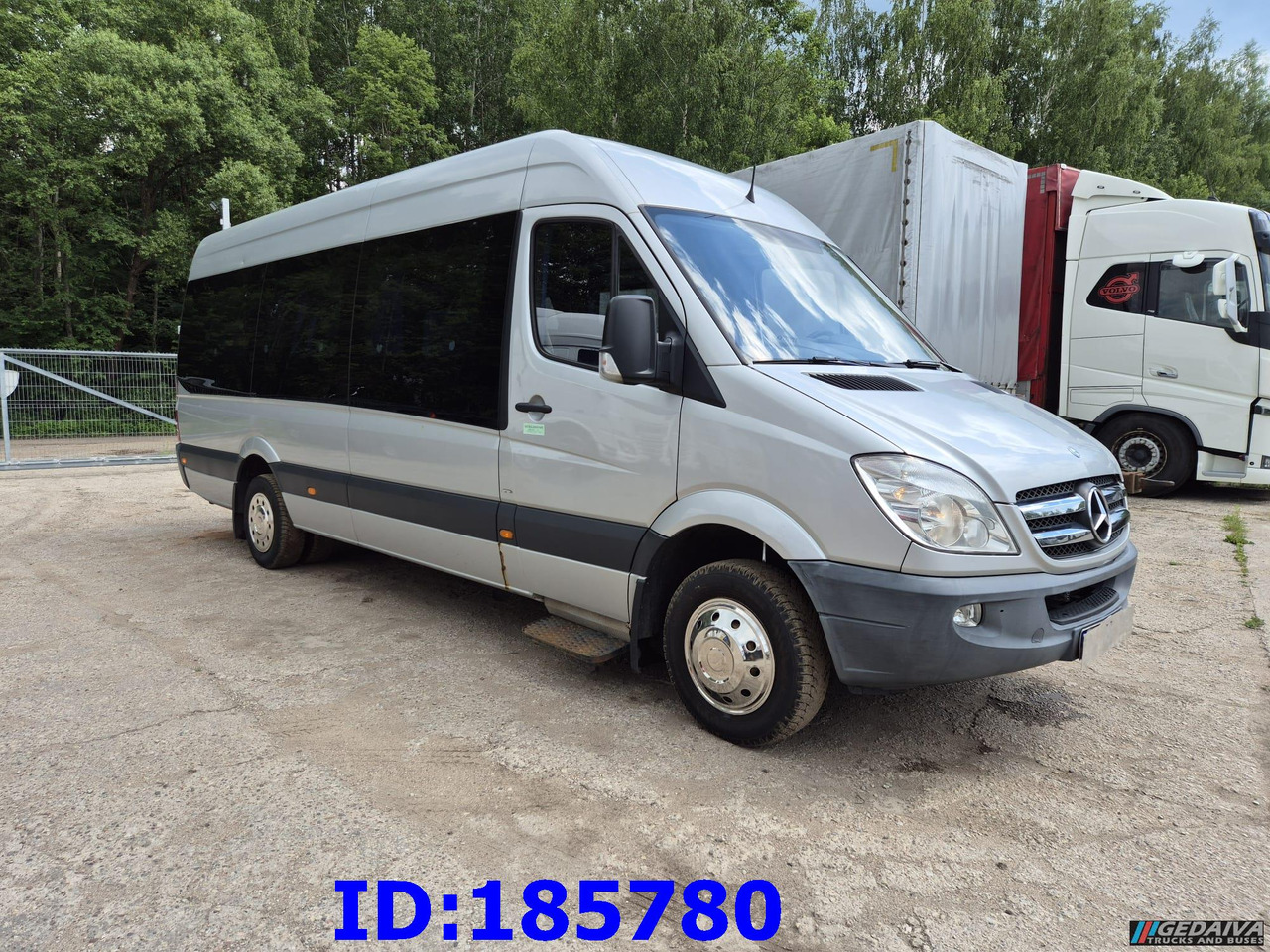 MERCEDES-BENZ Sprinter 516 - VIP - Avestark - 17 Seater (Motor defect) - Coach: picture 4 MERCEDES-BENZ Sprinter 516 - VIP - Avestark - 17 Seater (Motor defect) - Coach: picture 4