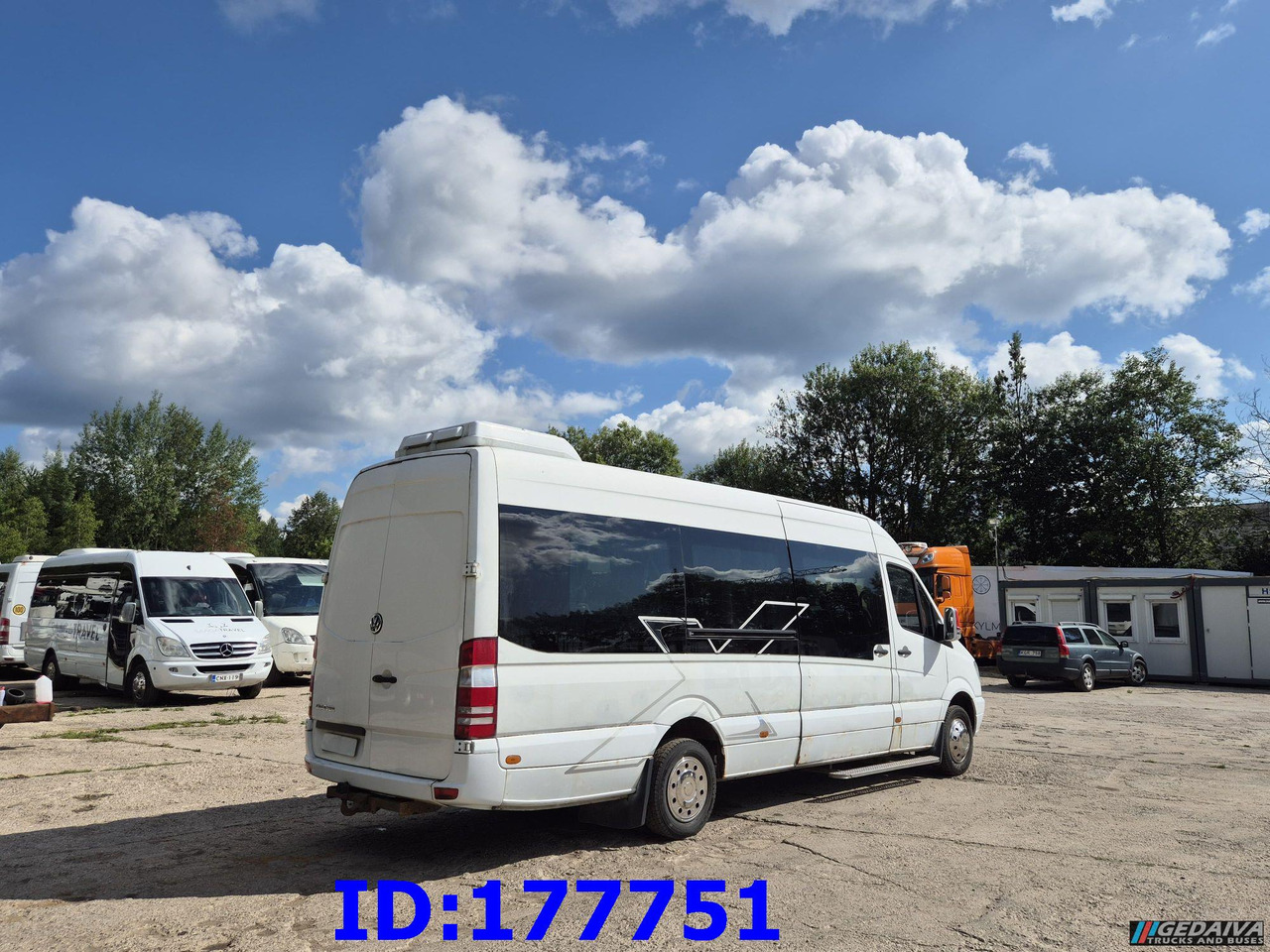 MERCEDES-BENZ Sprinter 518 - VIP - 17-seater - Coach: picture 5 MERCEDES-BENZ Sprinter 518 - VIP - 17-seater - Coach: picture 5