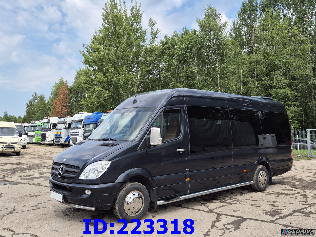 MERCEDES-BENZ Sprinter 519 VIP - 17 Seater (Engine broken) - Coach: picture 1 MERCEDES-BENZ Sprinter 519 VIP - 17 Seater (Engine broken) - Coach: picture 1