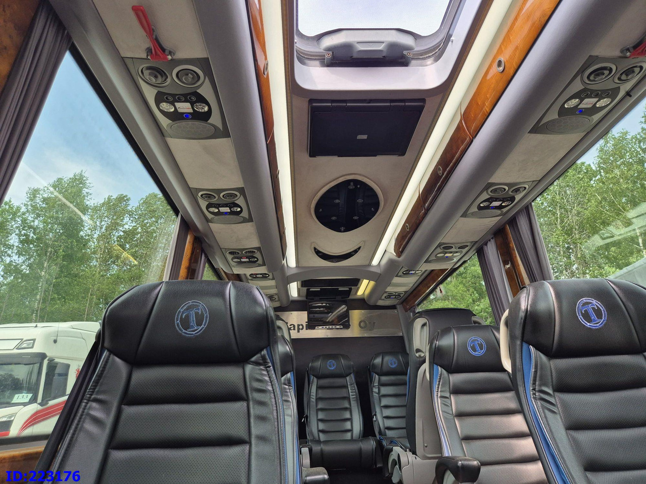 Minibus, Passenger van MERCEDES-BENZ Sprinter 519 VIP Luxury: picture 20