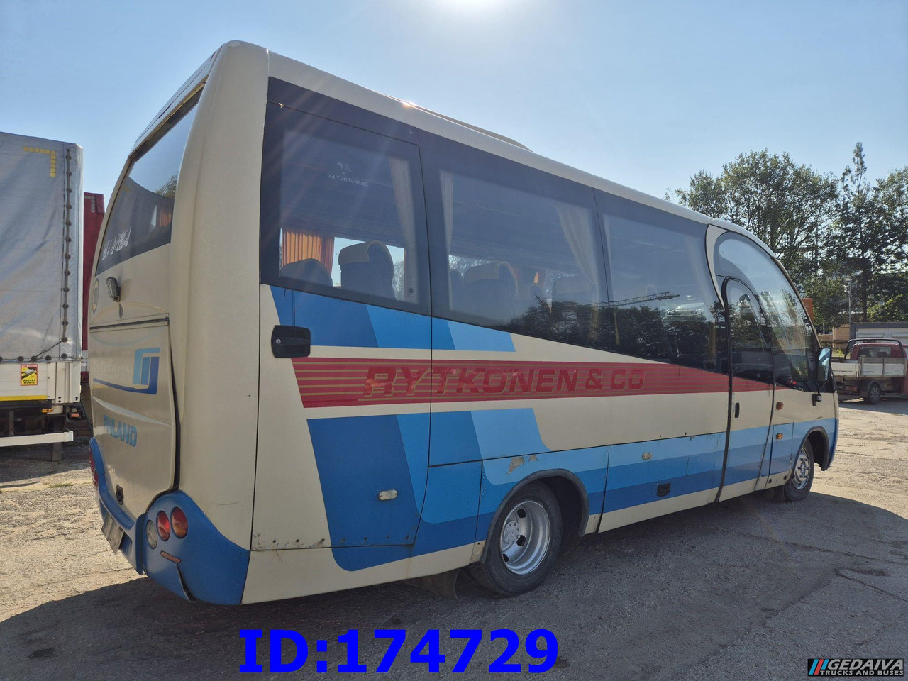 MERCEDES-BENZ Vario 815 26-Seater - Coach: picture 5 MERCEDES-BENZ Vario 815 26-Seater - Coach: picture 5