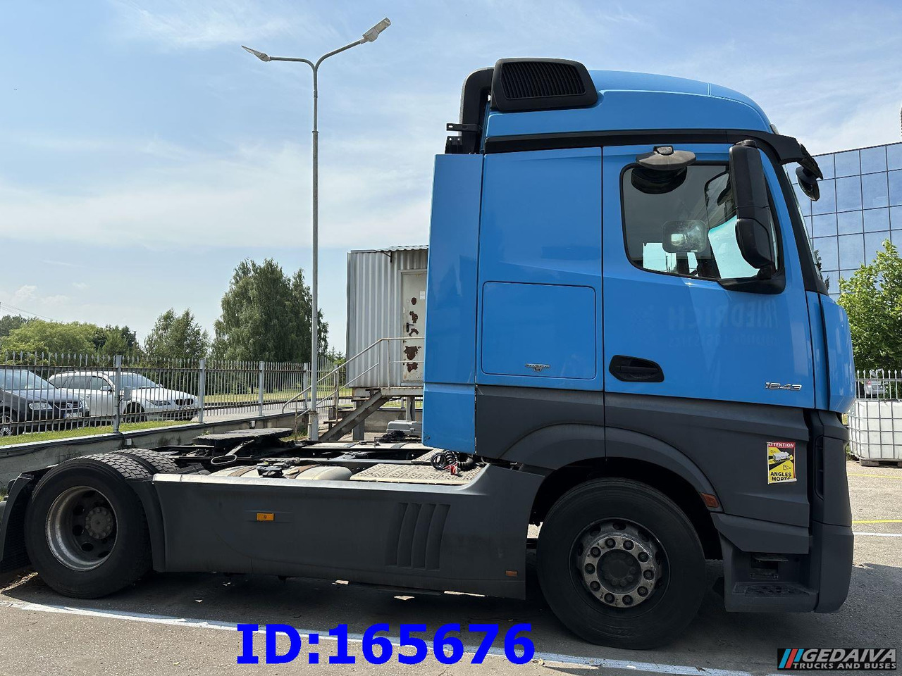MERCEDES-BENZ Actros 1843 Euro6 - Engine damage - Tractor unit: picture 4 MERCEDES-BENZ Actros 1843 Euro6 - Engine damage - Tractor unit: picture 4