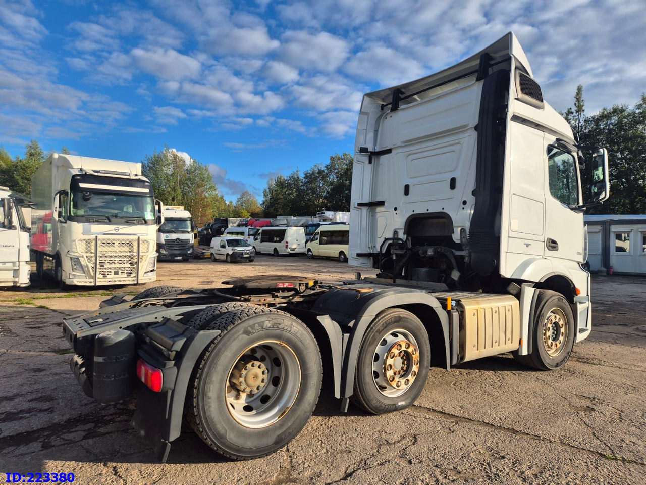 MERCEDES-BENZ Actros 2551 6x2 -Steering axle - Euro6 - Tractor unit: picture 5 MERCEDES-BENZ Actros 2551 6x2 -Steering axle - Euro6 - Tractor unit: picture 5