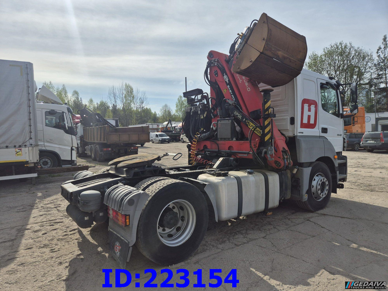 MERCEDES-BENZ Axor 1840 + Crane Epsilon Palfinger PZR601GA - Tractor unit: picture 5 MERCEDES-BENZ Axor 1840 + Crane Epsilon Palfinger PZR601GA - Tractor unit: picture 5