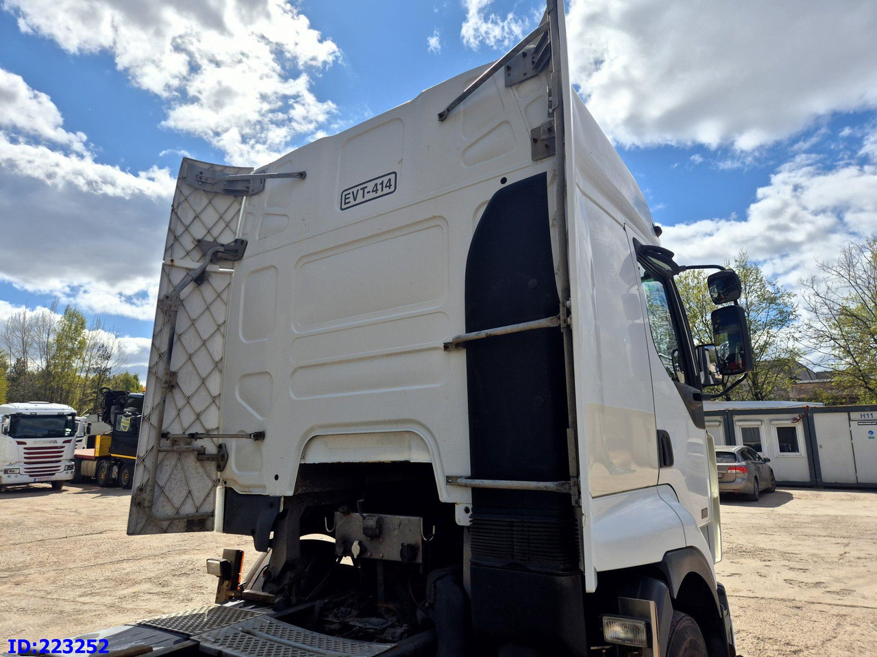 RENAULT Premium 420 6x2 Manual - Tractor unit: picture 5 RENAULT Premium 420 6x2 Manual - Tractor unit: picture 5