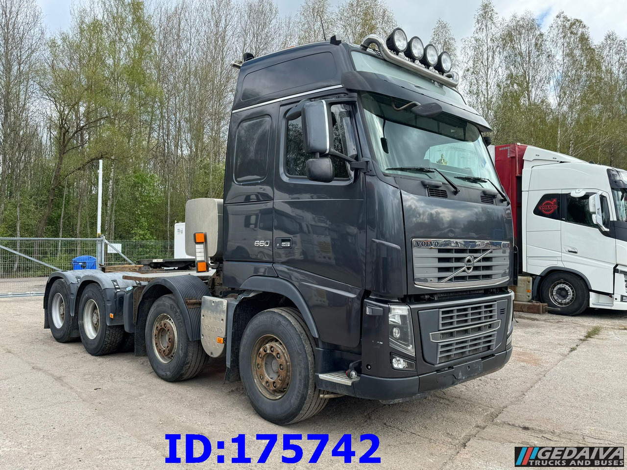 VOLVO FH16 660HP 8x4 - Tractor unit: picture 4 VOLVO FH16 660HP 8x4 - Tractor unit: picture 4