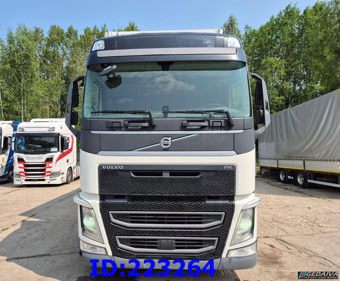 VOLVO FH13 460HP 6x2 Steering axle Euro6 - Refrigerator truck: picture 2 VOLVO FH13 460HP 6x2 Steering axle Euro6 - Refrigerator truck: picture 2