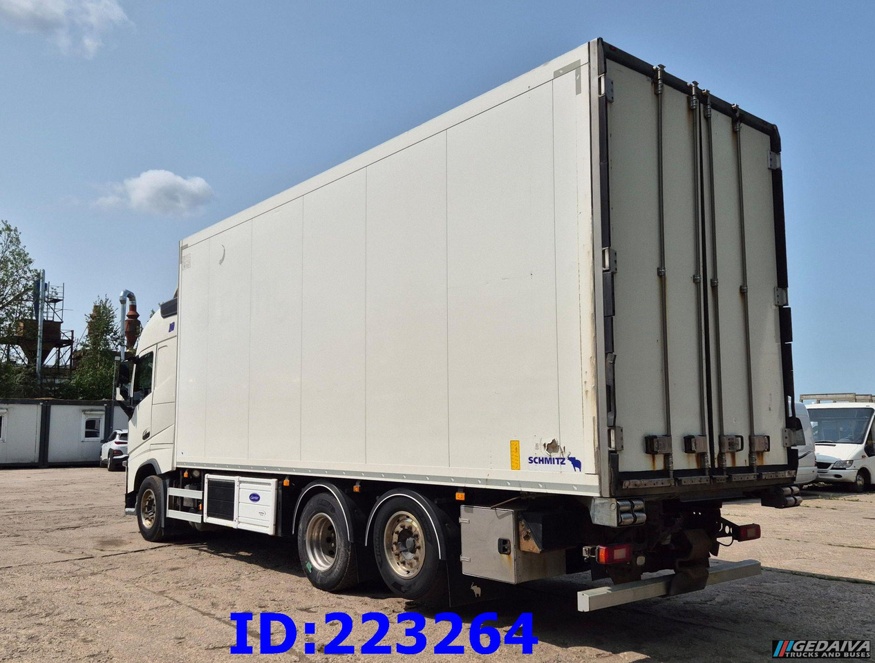 VOLVO FH13 460HP 6x2 Steering axle Euro6 - Refrigerator truck: picture 5 VOLVO FH13 460HP 6x2 Steering axle Euro6 - Refrigerator truck: picture 5