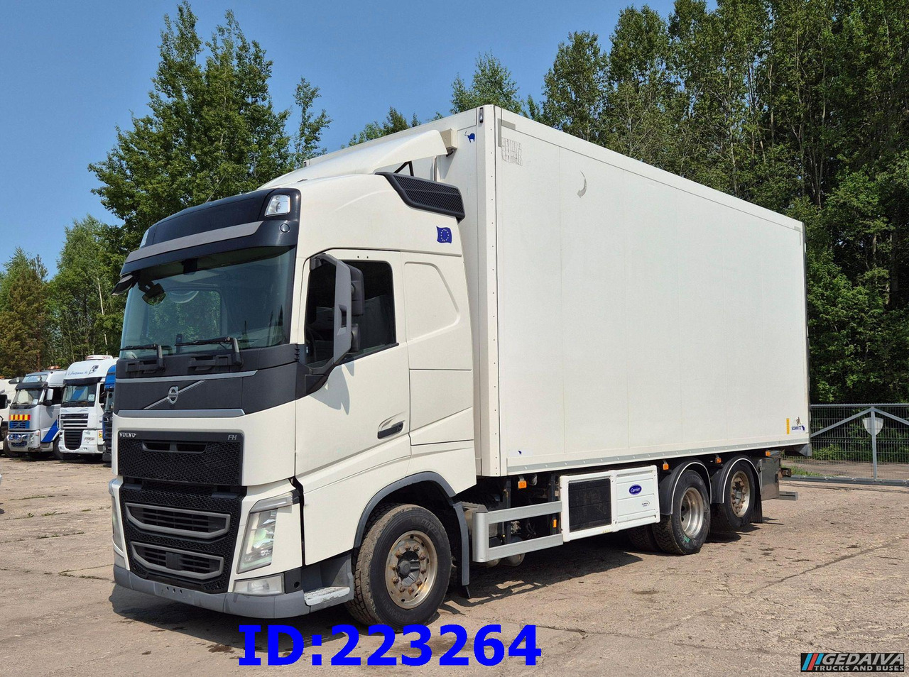 VOLVO FH13 460HP 6x2 Steering axle Euro6 - Refrigerator truck: picture 4 VOLVO FH13 460HP 6x2 Steering axle Euro6 - Refrigerator truck: picture 4