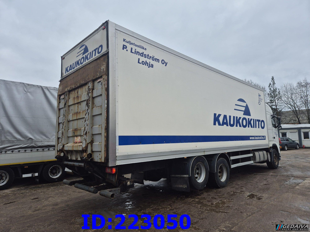 VOLVO FH13 480HP 6x2 Manual 10 tyres - Isothermal truck: picture 5 VOLVO FH13 480HP 6x2 Manual 10 tyres - Isothermal truck: picture 5