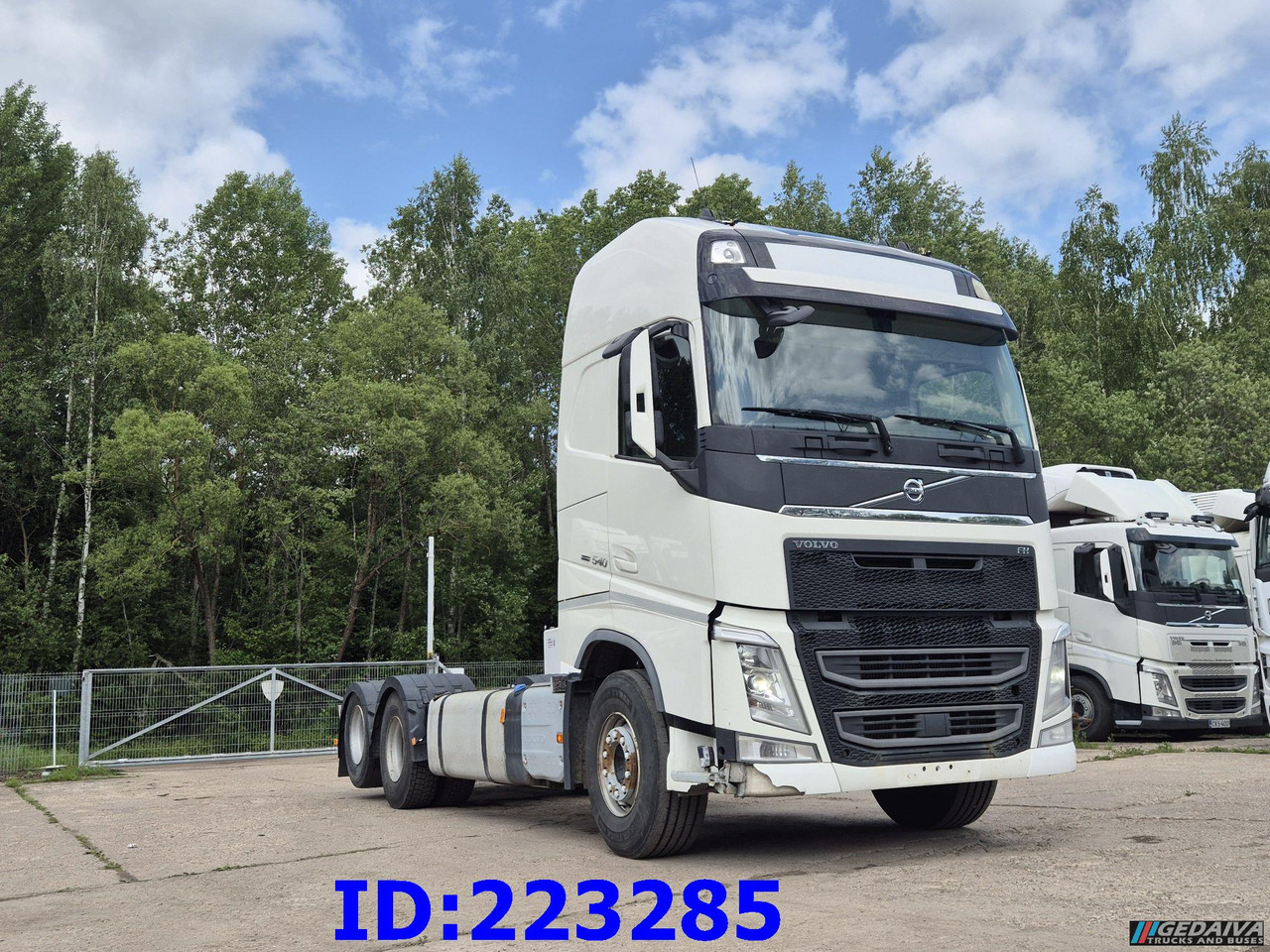 VOLVO FH13 540HP 6x2 (10 tyre) Euro6 - Cab chassis truck: picture 4 VOLVO FH13 540HP 6x2 (10 tyre) Euro6 - Cab chassis truck: picture 4