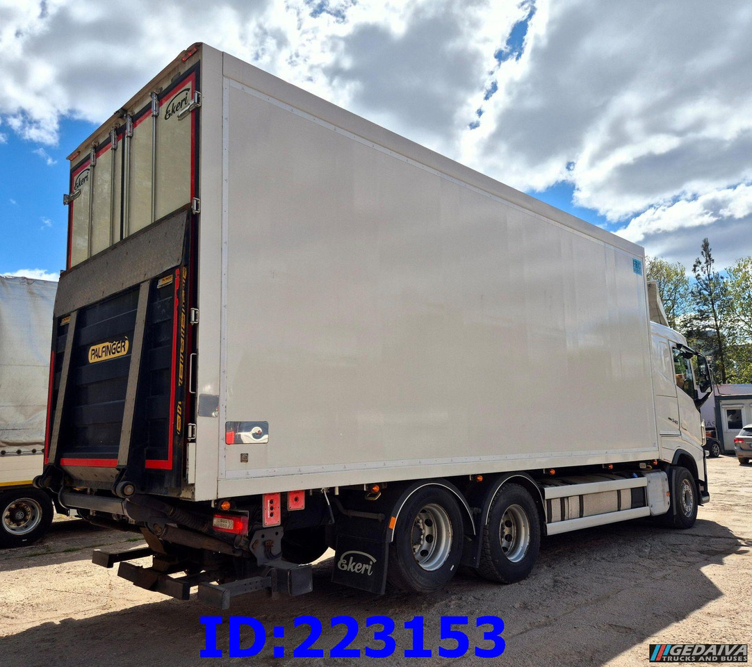VOLVO FH13 540HP 6x2 FRC Thermoking - Refrigerator truck: picture 5 VOLVO FH13 540HP 6x2 FRC Thermoking - Refrigerator truck: picture 5
