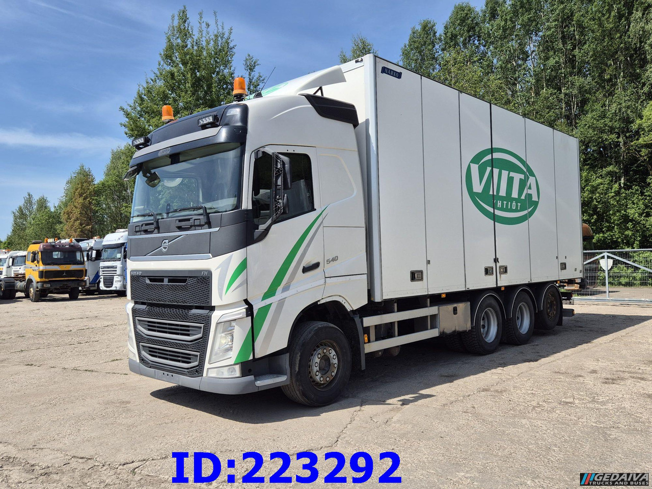 VOLVO FH13 540HP 8x4 Steering axle - Isothermal truck: picture 1 VOLVO FH13 540HP 8x4 Steering axle - Isothermal truck: picture 1