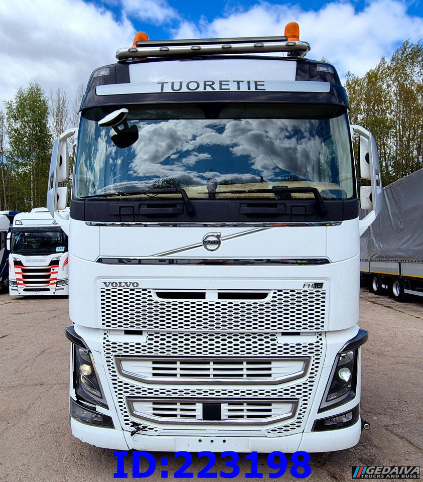 VOLVO FH16 650HP 8X4 (Steering axle) - Cab chassis truck: picture 2 VOLVO FH16 650HP 8X4 (Steering axle) - Cab chassis truck: picture 2