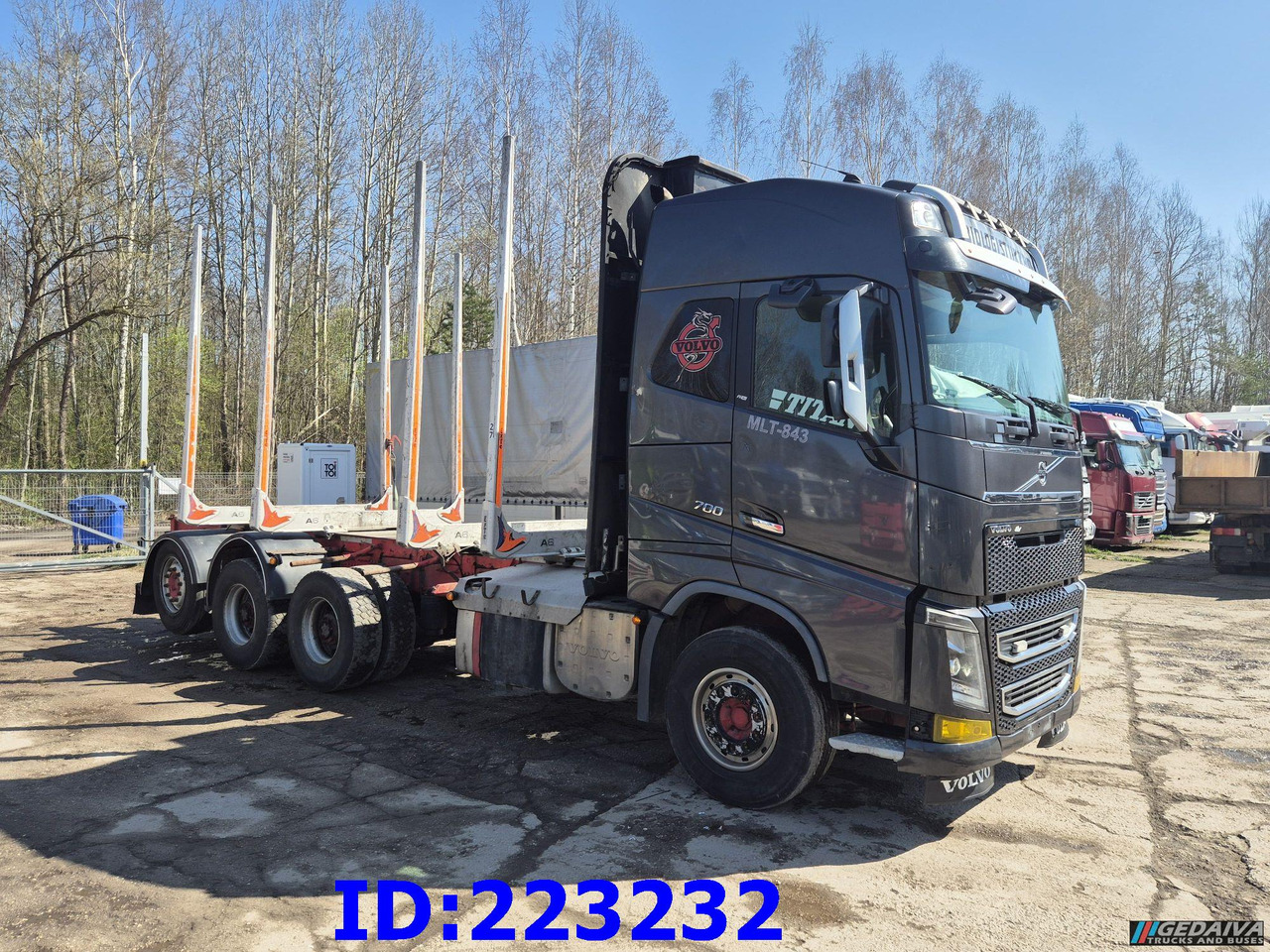 VOLVO FH16 700HP 8X4 Big Axles - Timber truck: picture 4 VOLVO FH16 700HP 8X4 Big Axles - Timber truck: picture 4