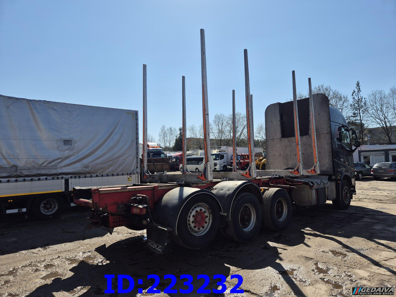 VOLVO FH16 700HP 8X4 Big Axles - Timber truck: picture 5 VOLVO FH16 700HP 8X4 Big Axles - Timber truck: picture 5
