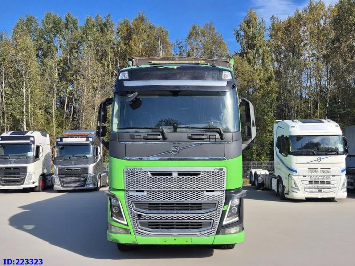 VOLVO FH16 750HP - 8x4 -Big Axles - Box truck: picture 2 VOLVO FH16 750HP - 8x4 -Big Axles - Box truck: picture 2