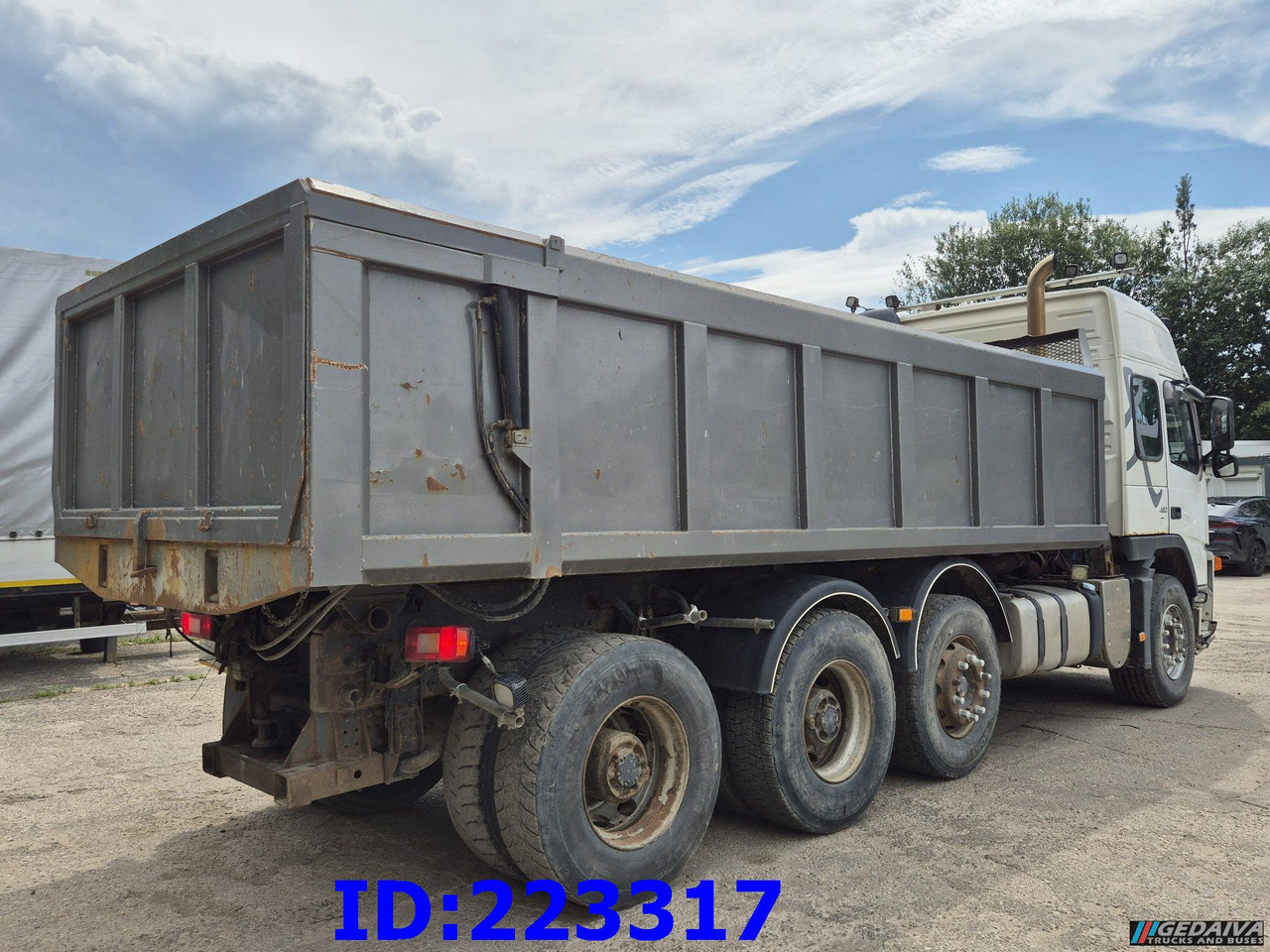 VOLVO FM13 480HP 8x4 (Big axle) - Tipper: picture 5 VOLVO FM13 480HP 8x4 (Big axle) - Tipper: picture 5