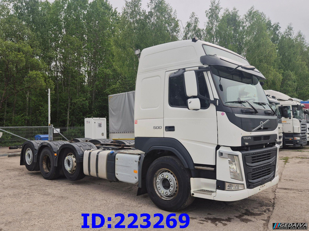VOLVO FM13 500HP 8x2 (2 steering axels) - Cab chassis truck: picture 4 VOLVO FM13 500HP 8x2 (2 steering axels) - Cab chassis truck: picture 4