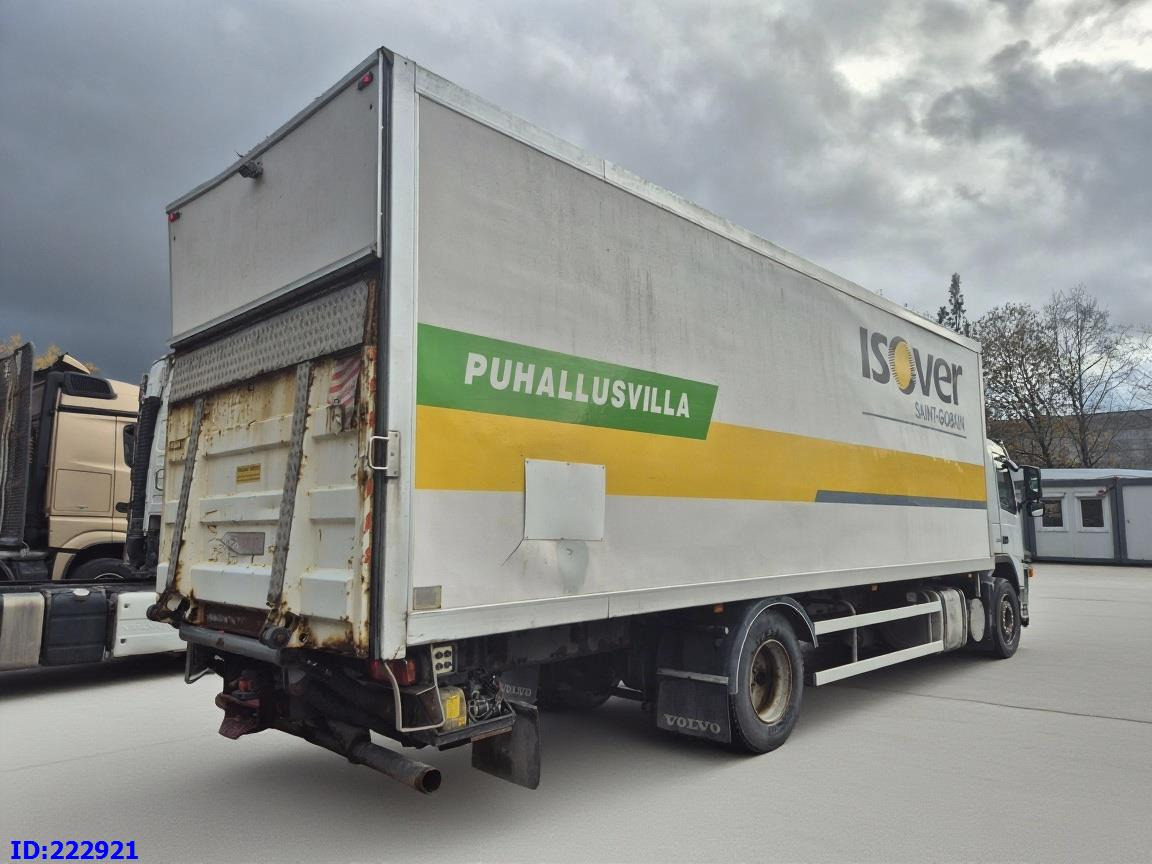 VOLVO FM9 260HP - Box truck: picture 5 VOLVO FM9 260HP - Box truck: picture 5